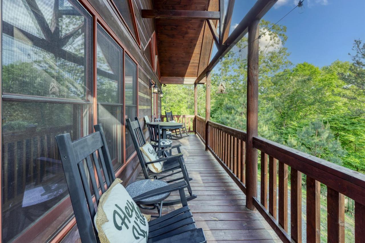 Trout N' About Your Blue Ridge Mountains Retreat, Hot Tub + Game Room! Ellijay Exterior photo