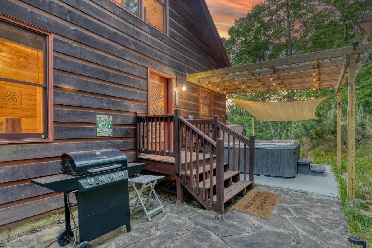 Trout N' About Your Blue Ridge Mountains Retreat, Hot Tub + Game Room! Ellijay Exterior photo