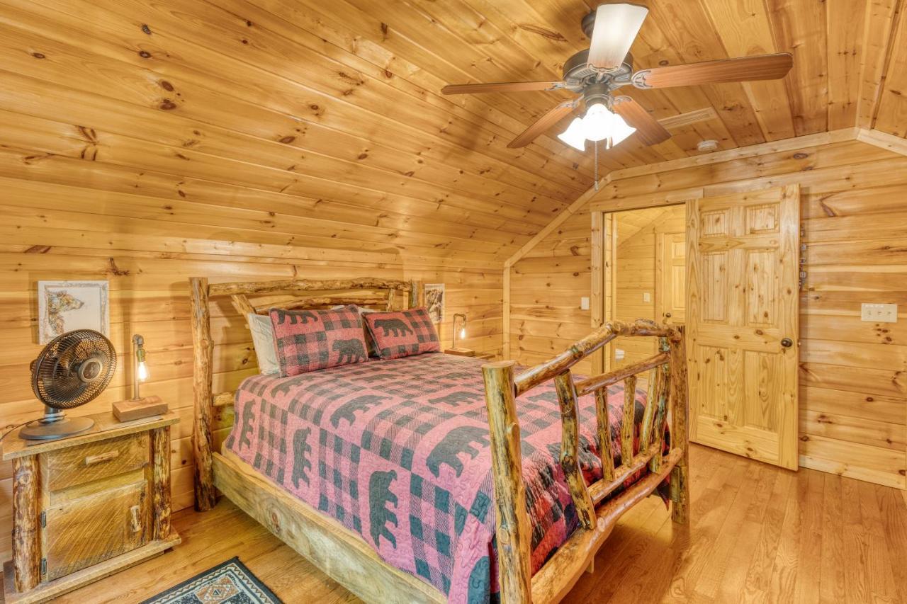 Trout N' About Your Blue Ridge Mountains Retreat, Hot Tub + Game Room! Ellijay Exterior photo