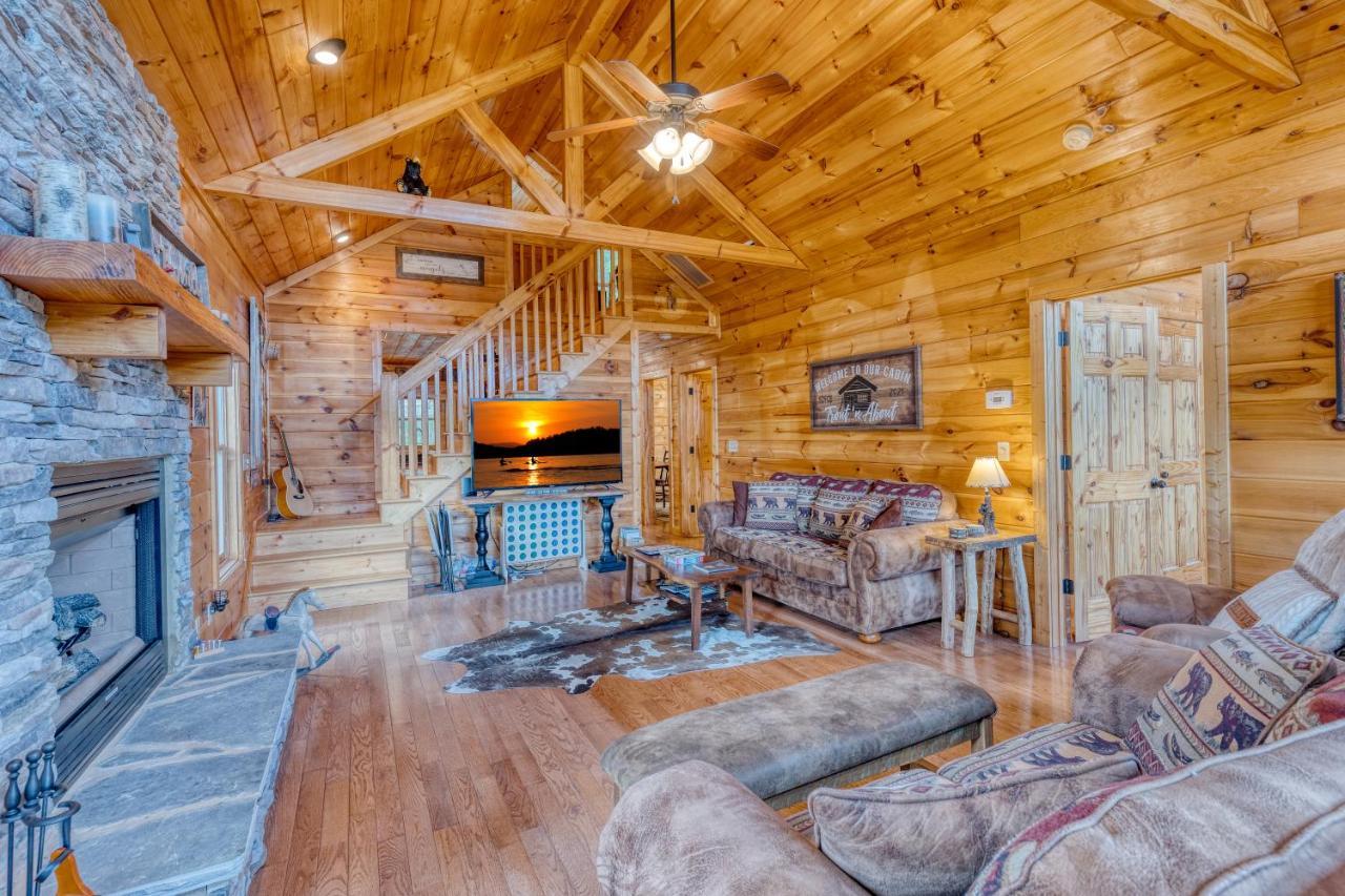 Trout N' About Your Blue Ridge Mountains Retreat, Hot Tub + Game Room! Ellijay Exterior photo