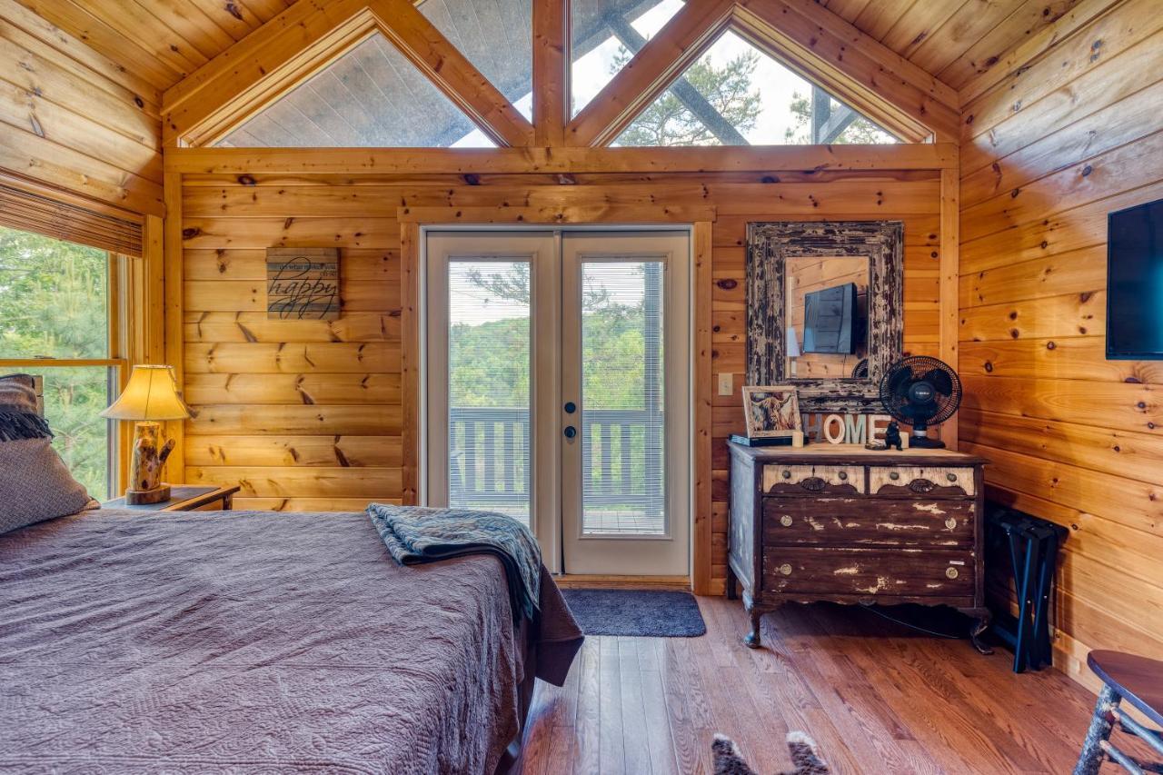 Trout N' About Your Blue Ridge Mountains Retreat, Hot Tub + Game Room! Ellijay Exterior photo