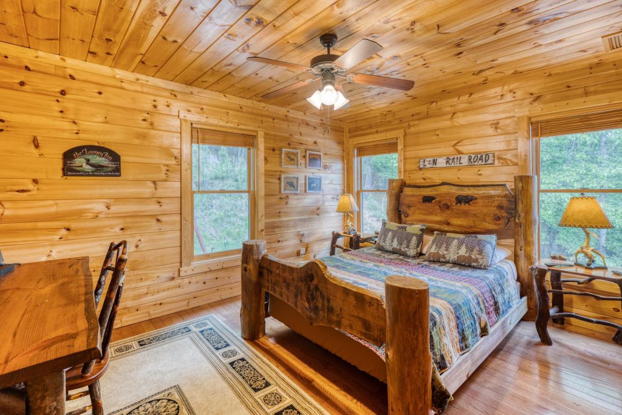 Trout N' About Your Blue Ridge Mountains Retreat, Hot Tub + Game Room! Ellijay Exterior photo