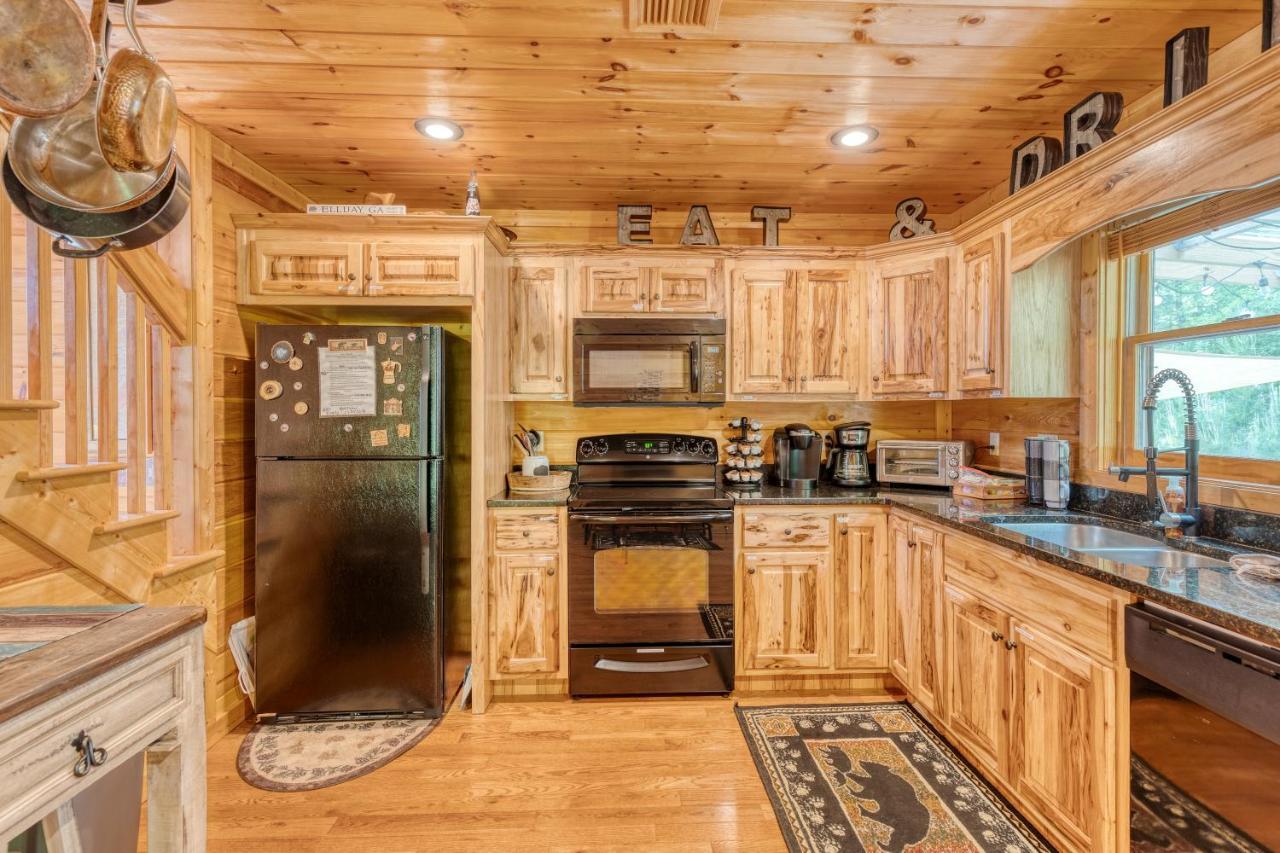 Trout N' About Your Blue Ridge Mountains Retreat, Hot Tub + Game Room! Ellijay Exterior photo